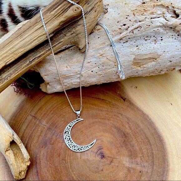 Celtic Crescent Moon Sterling Silver Necklace - Picture 1 of 6
